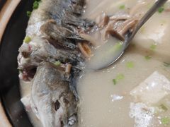 -土砂锅生态山庄·非遗砂锅雅鱼