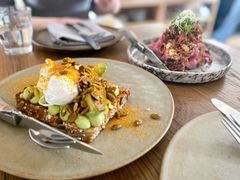 牛油果吐司-BOR Eatery(安福路店)