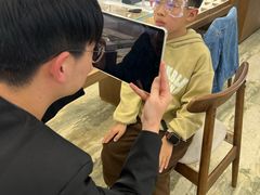 -三目眼镜·蔡司视觉合作店(青浦宝龙店)
