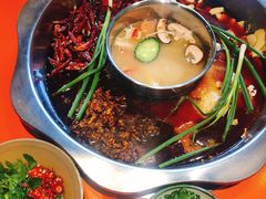 -周幺妹重庆老火锅(银泰城总店)