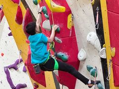 -问山MountQuest攀岩馆