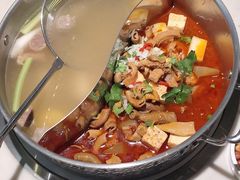 -左庭右院鲜牛肉火锅(浦江欢乐颂店)