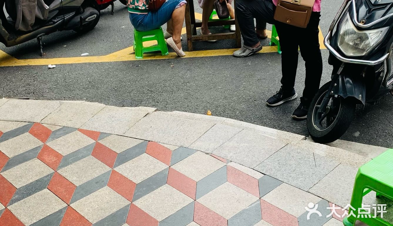 大碗7元,小碗5元的豆花粉丝