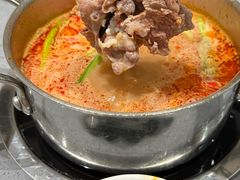 -红鼎豆捞·非遗鲍皇汤火锅(宝丰路店)