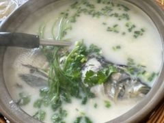 -天乐农家鱼头王(天目湖店)