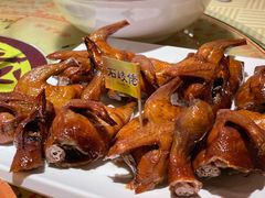 招牌烤乳鸽-石岐佬中山菜馆(张溪店)