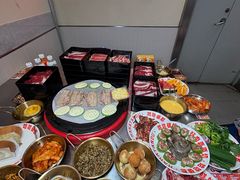 -哈哈碳都·牛肋条无限自助烤肉(宝龙店)