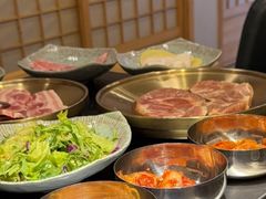 -臻牛烤肉