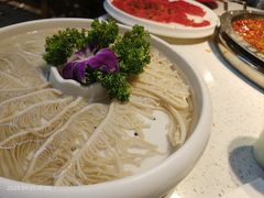 -巴国妹子毛肚火锅(蓝光悦城店)