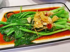 油淋菜心-梅飞酒家(名辉豪庭店)