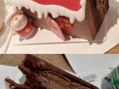 圣诞雪中小屋蛋糕-85度C(青岛闽江路店)