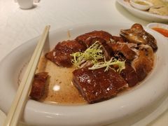 五星脆皮烧鹅-渔意楼·驰名沙田乳鸽(五羊旗舰店)
