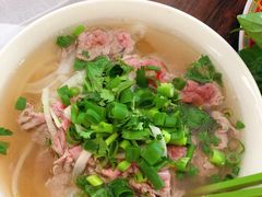 -鸿记越南牛鸡粉