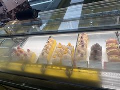 -85度C(生甜甜圈研究工坊·上海松江人民北路店)