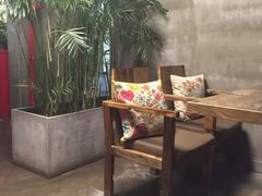 -HIGH FIVE哈福手工汉堡(桂林路店)