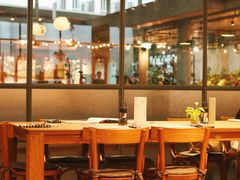 -ROAST coffee & eatery