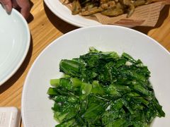 -头上红煨盐鸡·非遗院子餐厅