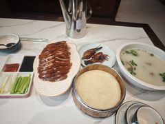 -梅利汴京烤鸭•开封豫菜地标店(东司门店)