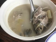 萝卜丝鲫鱼汤-听香·678茶铺(猛追湾店)