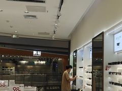 -J-Optical佳视明眼镜·蔡司视觉(青岛金茂览秀城店)