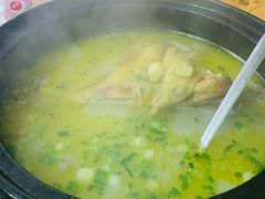 白果炖鸡汤-刘土鸡家常菜