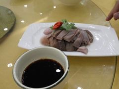 -侬佳蒸菜馆(听潮店)
