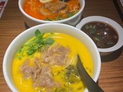 酸汤雪花肥牛面-和府捞面(东直门银座店)