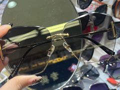 -美式眼镜·授权蔡司.依视路.尼康.豪雅.明月(人民广场店)