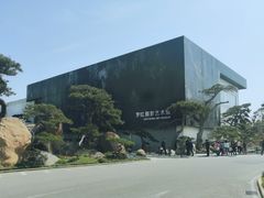 -罗红摄影艺术馆