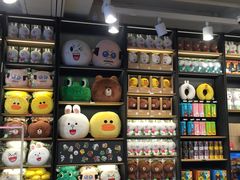 -LINE FRIENDS Garosu-gil Flagship Store