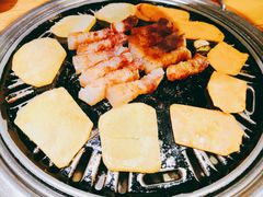 -唯成•韩国炭火烤肉 유성고기