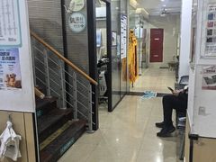 -瑞派天使宠物医院·神经外科·骨科·核磁CT(洛川中路店)