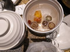 -雍和会海鲜姿造自助(湖东路店)