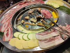 -哈哈碳都·牛肋条无限自助烤肉(台江万达店)