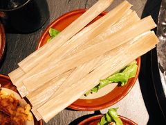 四川宽粉-老酉火锅(阳明古镇店)