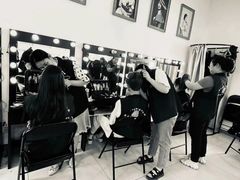 -艺采红鹰职业培训学校