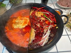 -扎起市井老火锅(乐山总店)