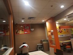 -麦当劳(沙河店)