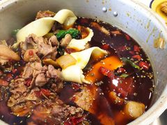 -晓彭肥肠鸡·泡椒鸡火锅(水木天地店)