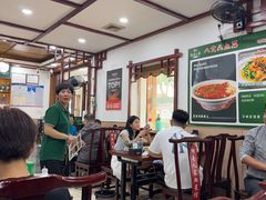 -湖南人家湘菜馆(镇江路店)