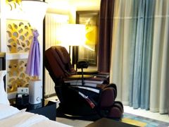 -喜鹊愉家酒店(郑州曼哈顿博览中心地铁站店)