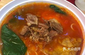 Tomato Beef Offal Noodles