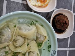 -潘国仙耳光馄饨(黄家阙路店)