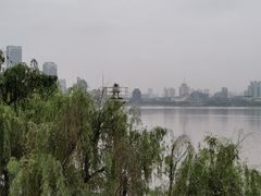 -秋水广场