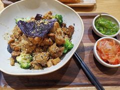 日式咖喱杂蔬鸡肉小麦饭-HELLO 27 意面·沙拉·帕尼尼