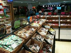 -来伊份1038(新村路三店)