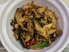 青韭辣炒珍菌-砂锅居(西四店)