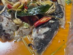 -令狐冲烤鱼·烧菜馆(达明店)