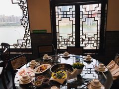 -小天鹅火锅·一线江景洪鼎旗舰店(洪崖洞店)