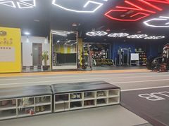 -成杰格斗·拳击·柔术·防身术(建设路店)